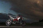 2013-Ducati-Hypermotard-still-photos-15-635x423